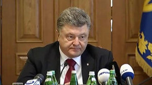 Порошенко внесет законопроект об ответственности госслужащих за незаконные проверки