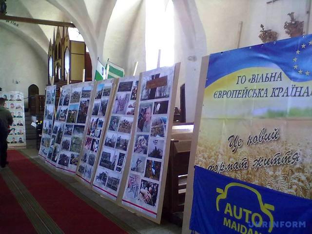 Фотовыставка из Украины Война продолжается открылась в Эстонии 08