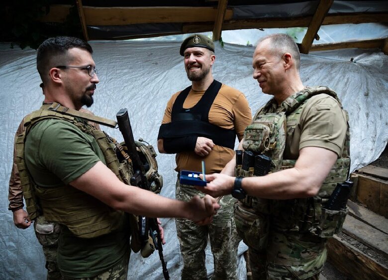 Сирський відвідав Покровський напрямок