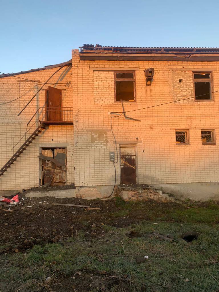 Вночі окупанти завдали ракетних ударів по селу Зарічне на Запоріжжі 01
