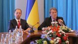 Яценюк предложил Ющенко кандидатуру Тимошенко на пост премьера