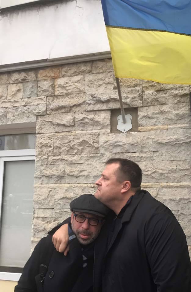 Корбан вернулся в Украину, - Филатов 01