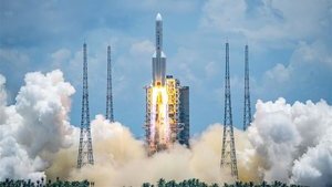 Китай впервые запустил межпланетный космический зонд на Марс. ФОТО