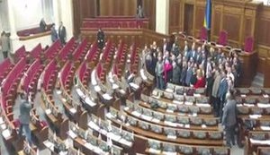 Парламент разрешил городам областного значения объединяться с селами