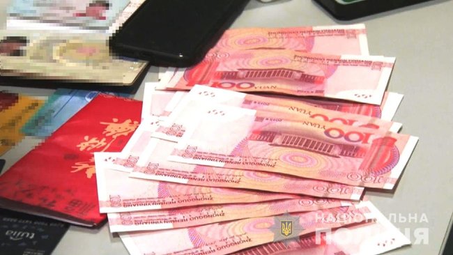 Затримано двох іноземців, які намагалися продати українок у секс-рабство до Китаю 02