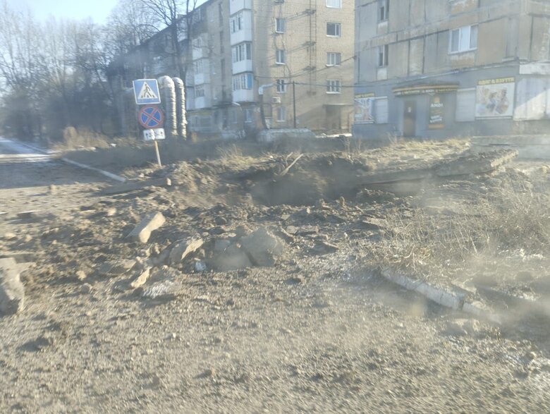 Ніч на Донеччині: ворог продовжує обстрілювати громади на різних ділянках лінії фронту, - ОВА 06