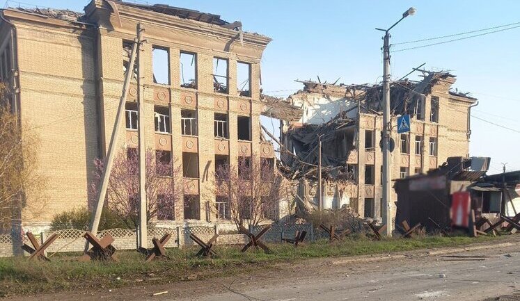 Доба на Донеччині: окупанти вбили людину у Покровську, ще 4 людини дістали поранення. ФОТОрепортаж