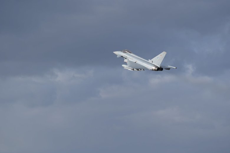 Німеччина перекинула в Румунію винищувачі Eurofighter 04