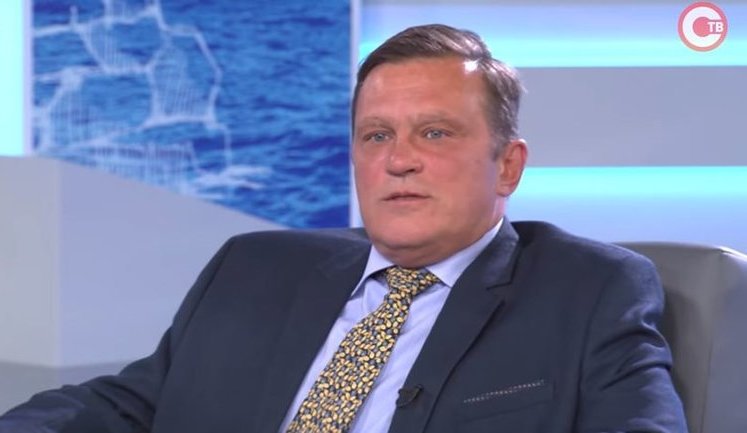 Освобожденный оккупантами убийца украинского школьника Чубенко террорист Погодин занимается реконструкцией дорог в Севастополе на выделенные Москвой деньги. ФОТОрепортаж