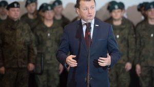 Російські війська вже офіційно атакують Україну, - міністр оборони Польщі Блащак