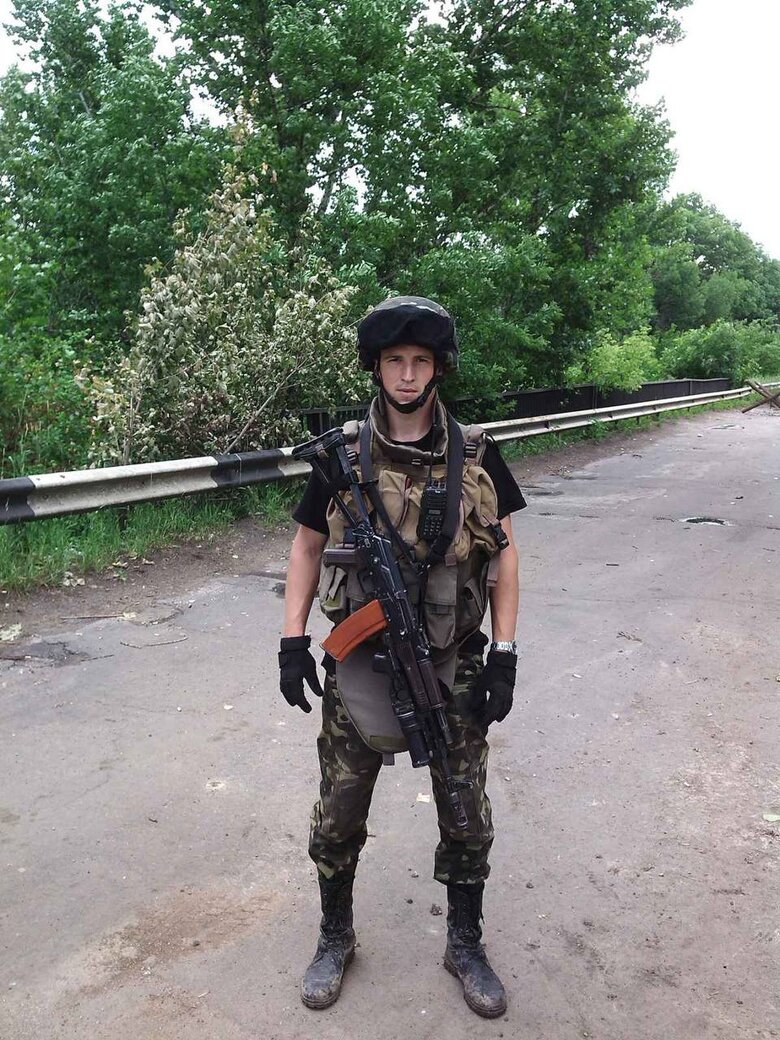 Командир на позивний Фантом: Треба зробити все, щоб навіть діти в садочку розуміли, що росія – ворог. Не дай Бог, щоб через два покоління ми відновили братські стосунки! 03 Командир на позивний Фантом: Треба зробити все, щоб навіть діти в садочку розуміли, що росія – ворог. Не дай Бог, щоб через два покоління ми відновили братські стосунки! 03