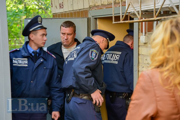 суд стрельба перестрелка
