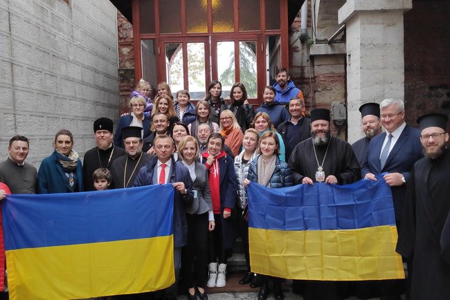 На Фанарі вперше служили українською мовою, - ПЦУ 01