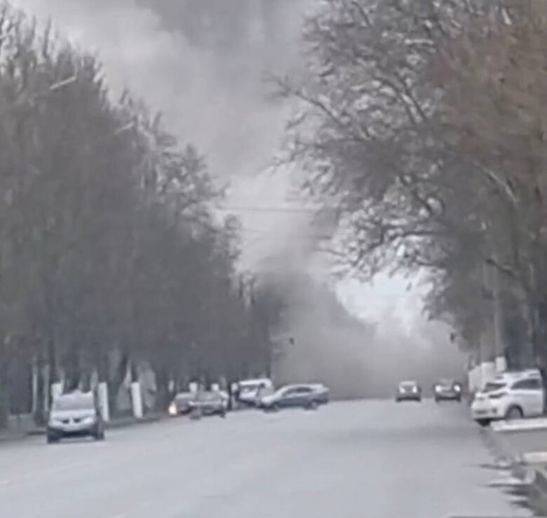 У Мелітополі пролунало декілька вибухів, пошкоджено будівлю, де розміщувалися російські силові структури, - Федоров 01