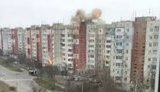 Окупанти обстріляли з артилерії житлові будинки в Херсоні. ВIДЕО