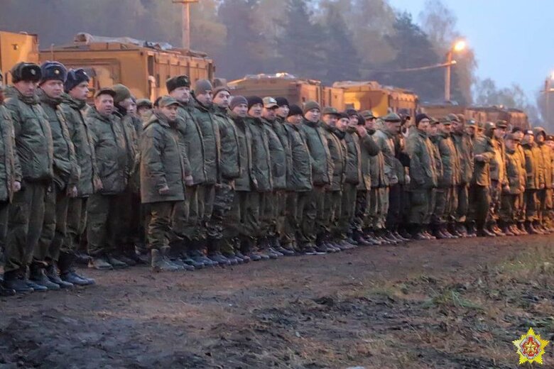 Российские военные прибывают в Беларусь 06