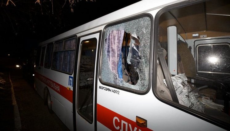 Перегар від протестувальників, страх, паніка і тотальна недовіра до влади, - Артем Шевченко про події в Нових Санжарах. ФОТОрепортаж