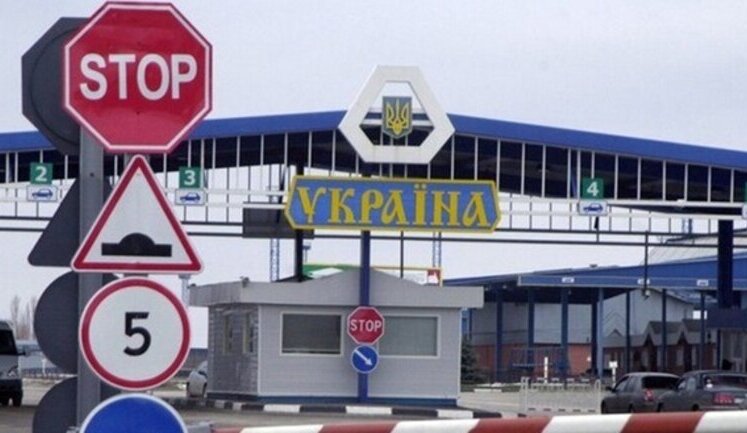 В Україні розробили правила черги на перетин кордону для пасажирських автобусів. Що передбачено?