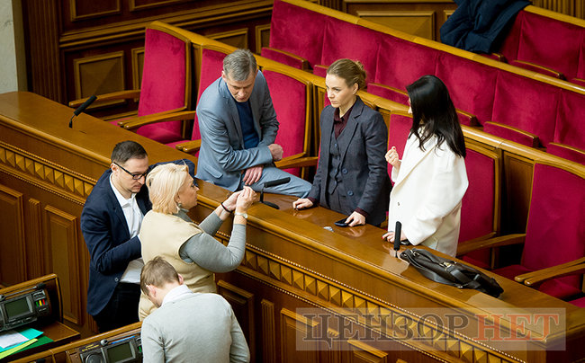 Розмова Шухевича і Шурми, Власенко в гостях у БПП і порожня сесійна зала, - робочий день у Раді 1 березня 15