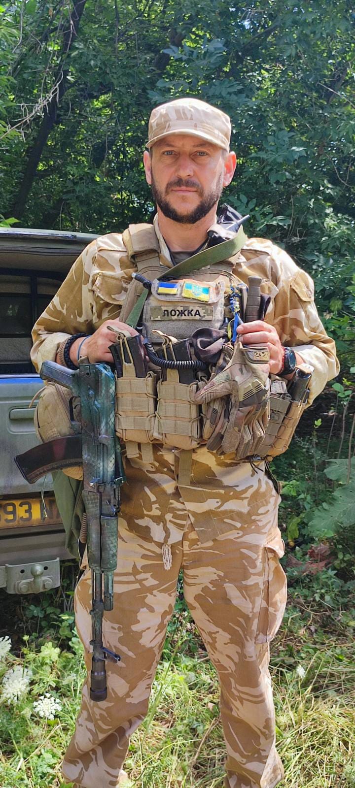 Кіборг Сергій Кирик: У Роздольному росіяни штурмували танками, сучасними БМП-3. Хлопці не боялися, з РПГ вилазили з окопів, робили по 8-9 пострілів - і вони зупинялись 15