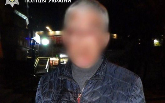 Дорожній конфлікт зі стріляниною у Дарницькому районі Києва: поранено чоловіка, стрілка затримали. ФОТОрепортаж