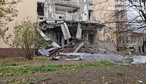 Рашисты ударили по детской библиотеке в Херсоне. ВИДЕО
