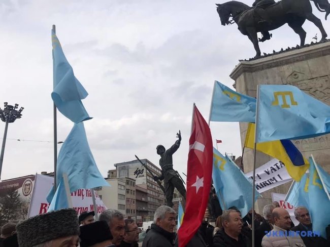 Митинг против оккупации Крыма прошел в Анкаре 02