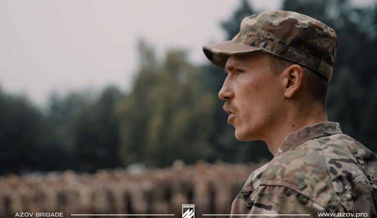 Зеленский присвоил звание бригадного генерала командиру 1-го корпуса НГУ "Азов" Денису Прокопенко