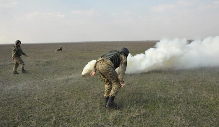 Опіки від білого фосфору: Як допомогти постраждалому пояснює лікар