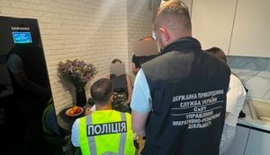 $10 000 за втечу до Румунії через ліс: у Дніпрі прикордонники викрили організатора незаконного трансферу. ФОТОрепортаж