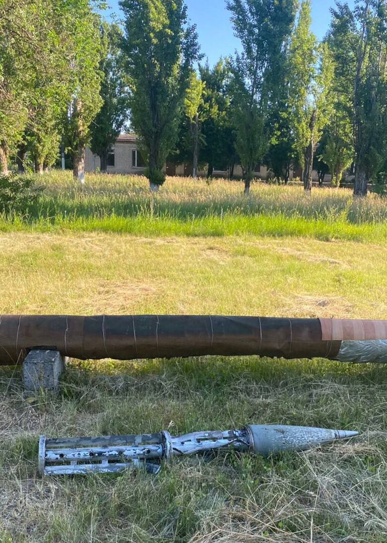 Последствия вражеских обстрелов Апостолового на Днепропетровщине 03