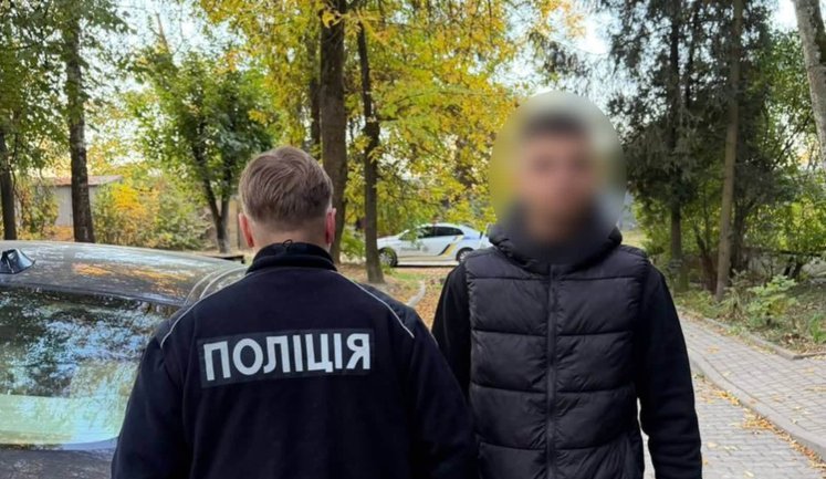В Івано-Франківську чоловік через ревнощі побив дівчину та відкрив стрілянину. ФОТО