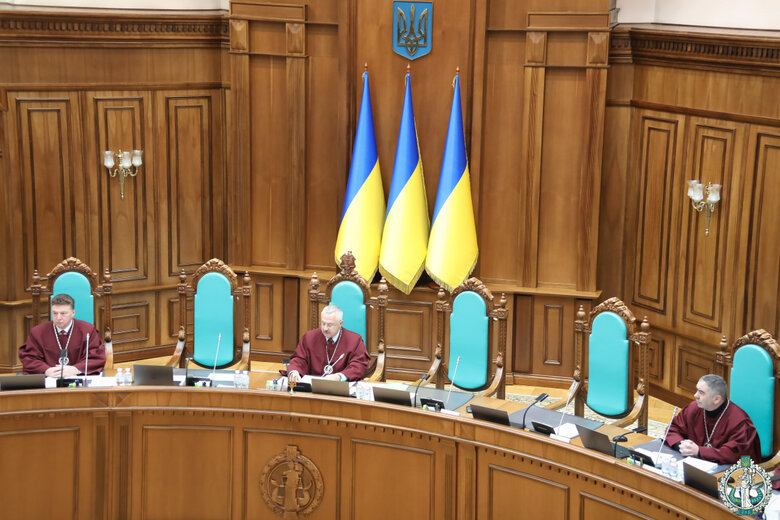 Ганебна угода про Чорноморський флот РФ: чи скасують її? Єдиної позиції немає навіть всередині України 02