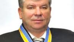 Голову Вищого госпсуду Швеця, у якого знайшли 300 тис. доларів і угорський паспорт, звільнено