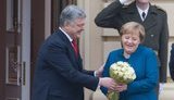 Порошенко зустрів Меркель у Києві. ВІДЕО+ФОТОрепортаж