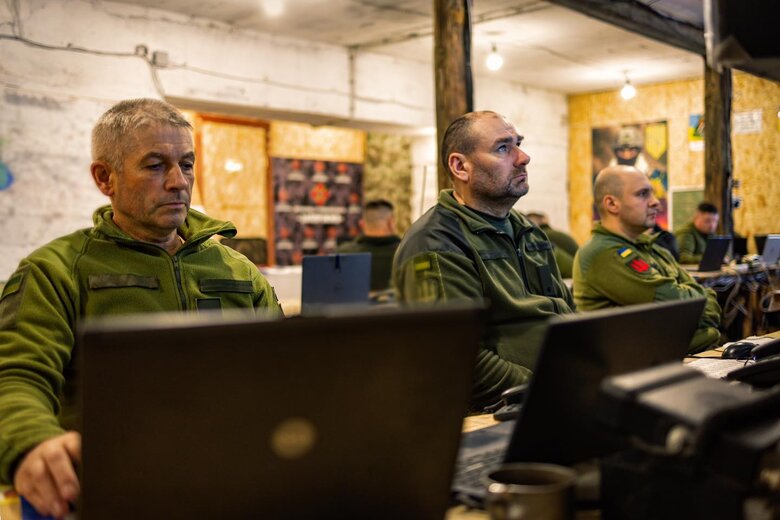 Залужний та Шаптала відвідали зони відповідальності ОСУВ Таврія і Одеса: Узгодили кроки задля підвищення ефективності застосування військ 02 Залужний та Шаптала відвідали зони відповідальності ОСУВ Таврія і Одеса: Узгодили кроки задля підвищення ефективності застосування військ 02