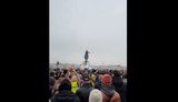 "Долой царя!" - студенты на акции за Навального в Петербурге повторяют слова, которым более века. ВИДЕО
