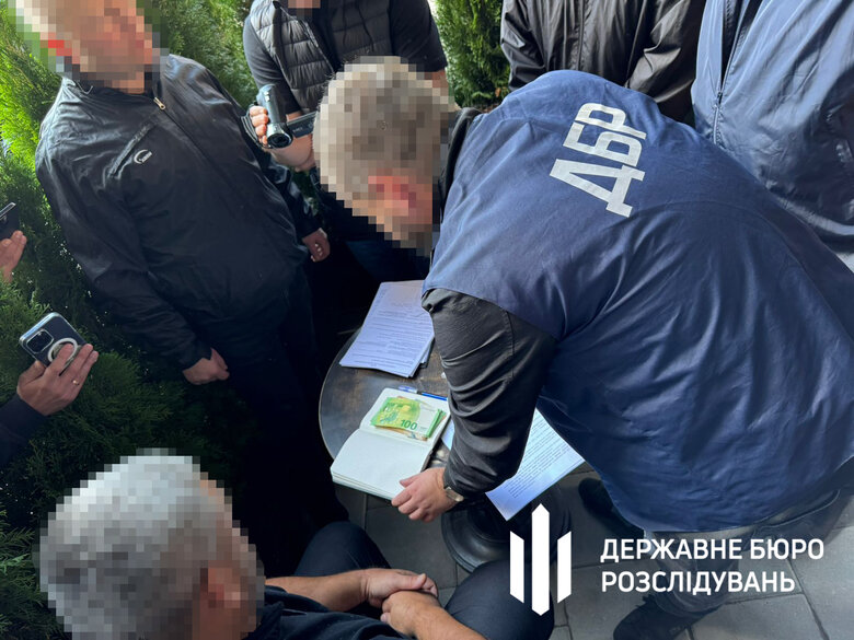 Руководителя Западного управления Мин'юсту, затриманого на хабарі, судитимуть