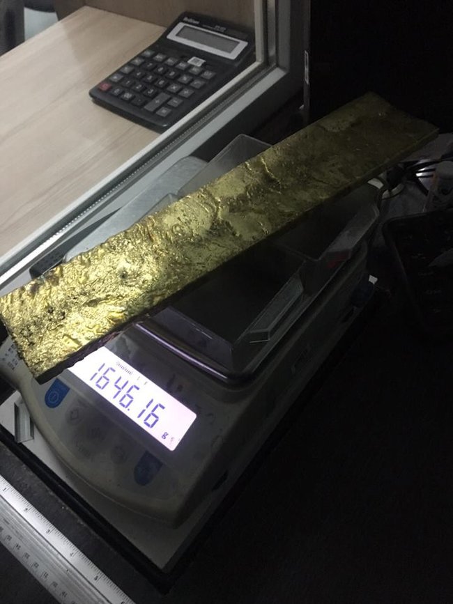 Підпільний цех із переробки контрабандних ювелірних виробів ліквідували податківці на Київщині 03