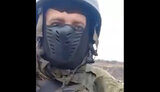 "Чому ви прийшли вбивати моїх батьків та дітей?! Хто ви такі?": Жінка на Сумщині спілкується з російським окупантом. ВIДЕО