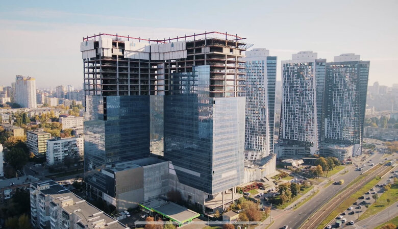 Недобудований хмарочос Sky Towers у Києві