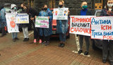 Десятки родителей пикетируют Кабмин с требованием открыть детсады: "За що жити нашим дітям?". ФОТОрепортаж