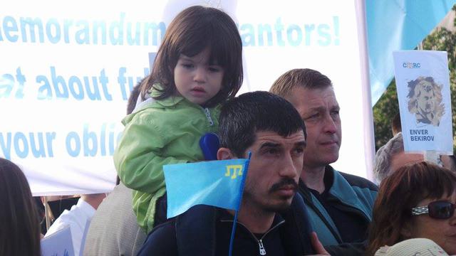 На Майдане Незалежности прошел митинг-реквием в память о жертвах геноцида крымскотатарского народа 20
