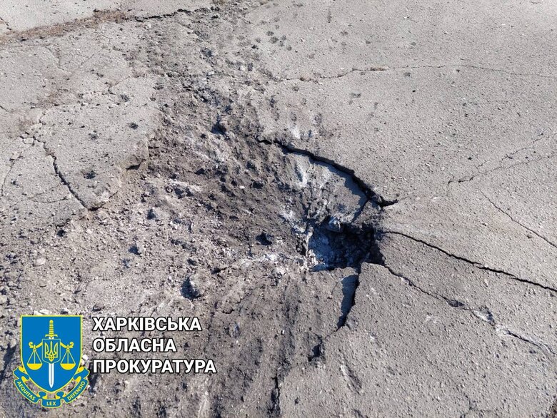 Унаслідок російського обстрілу центру Вовчанська загинув мирний житель 02