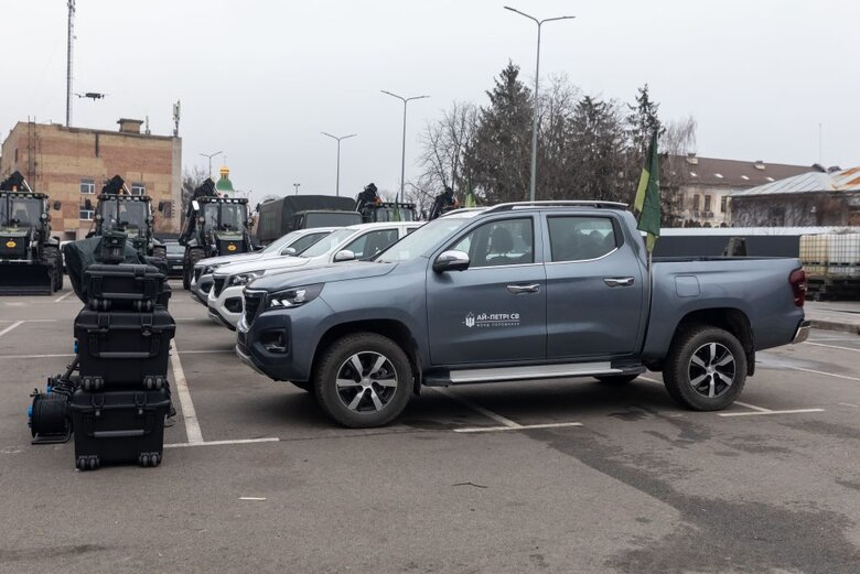 Порошенко передав комплекси "Ай-Петрі" воїнам бригади НГУ "Рубіж"