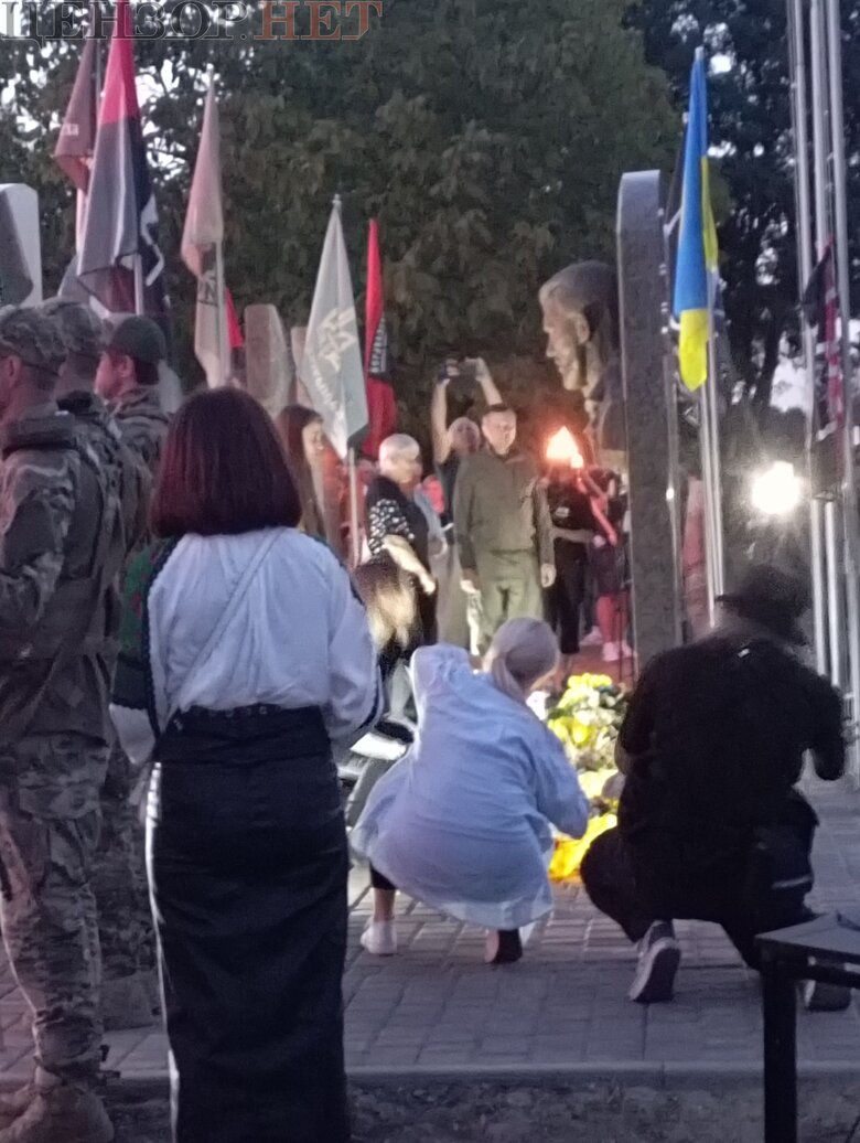 У Холодному яру вшанували героїв і відкрили пам’ятники полеглим захисникам України 09
