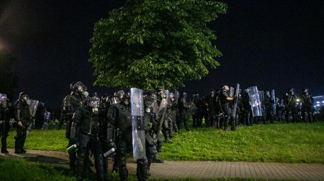 Массовые протесты против обязательной вакцинации прошли в Вильнюсе 20
