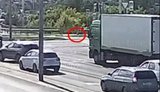 безпілотник влучає у вантажівку