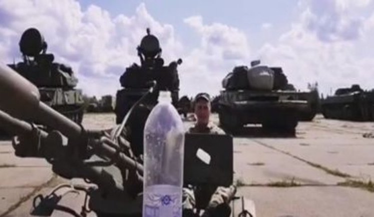 #BottleCapChallenge: Ukrainian anti-aircraft gun. VIDEO