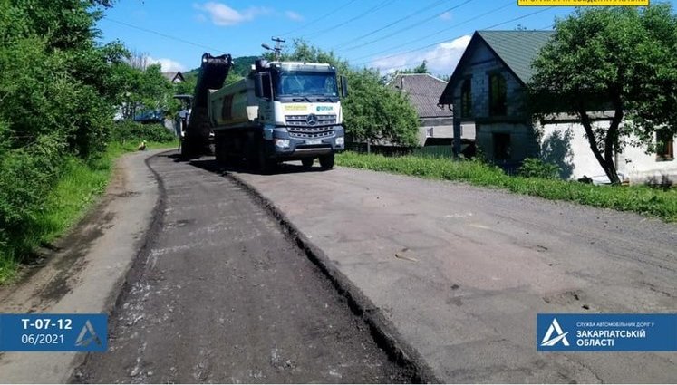 53 км траси "Перечин-Свалява" на Закарпатті відновлять до кінця року, - ОДА. ФОТОрепортаж